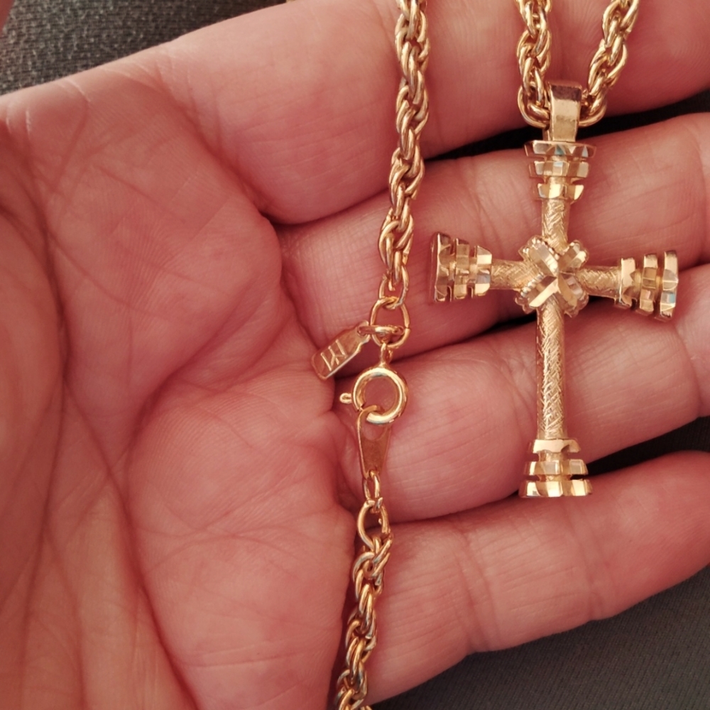 VINTAGE MERLITE Gold Tone 18" Link Rope Necklace 1.5" Cross of Jesus